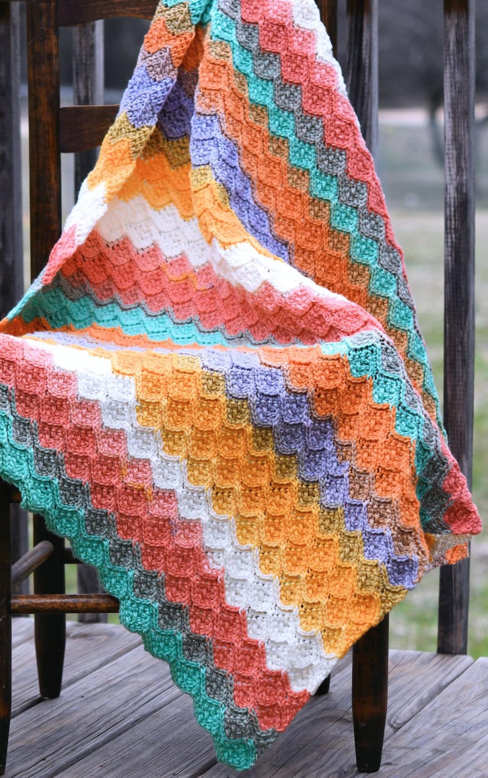 Snuggle Up with the Dragon Scales Baby Blanket! - Daily Crochet